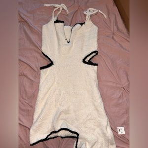 YG collection “ Cadia Cut out Dress”